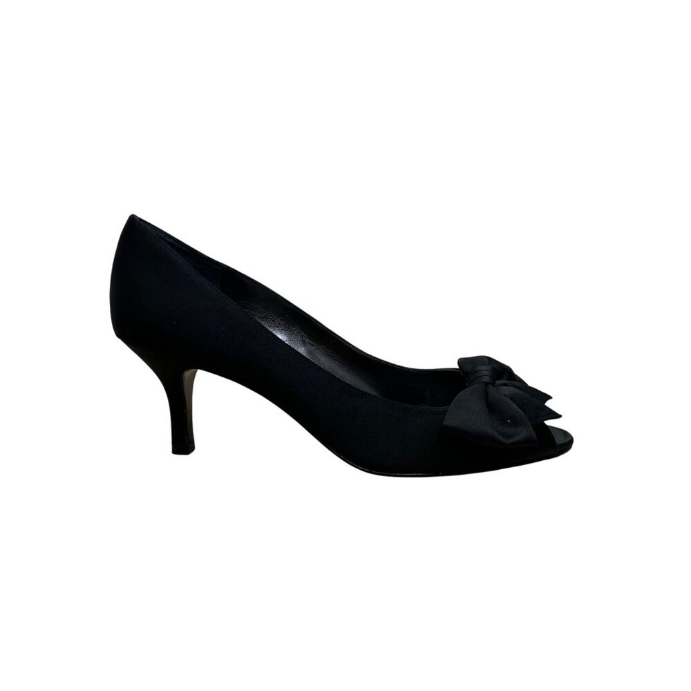 Kelly & Katie Women’s Black Fabric With Bow Accent Peep-Toe Pumps Size 8M